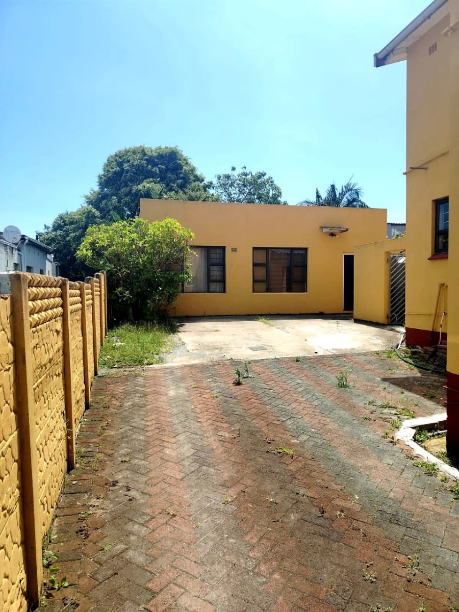 10 Bedroom Property for Sale in Cambridge Eastern Cape
